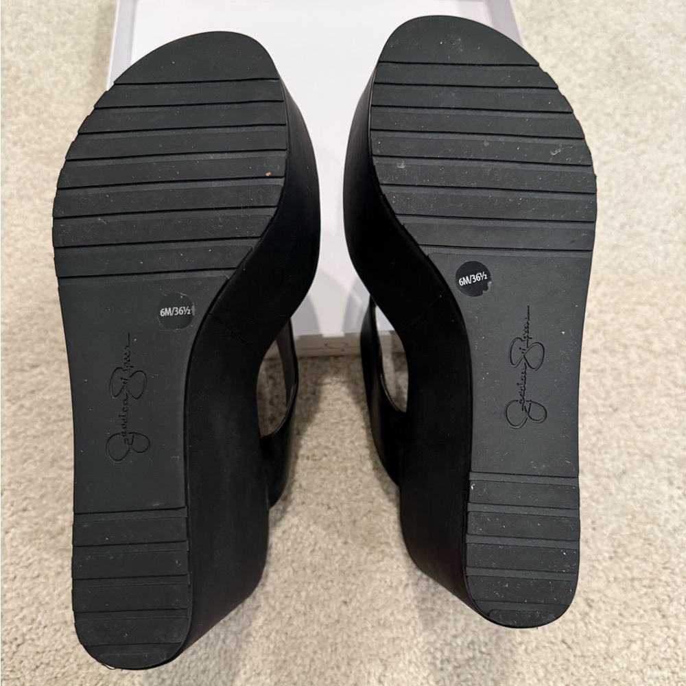 Jessica Simpson Black Platform Sandals - Picture 3 of 4